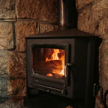 Casa Lourenco Sabugueiro (Guarda)